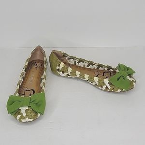 PATRIZIA by Spring Step Vegan Leather  Ballet Flats Bow NWT 6.5-7